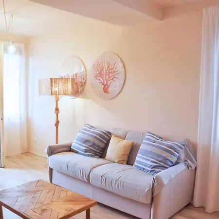 Sogno Azzurro Apartment *